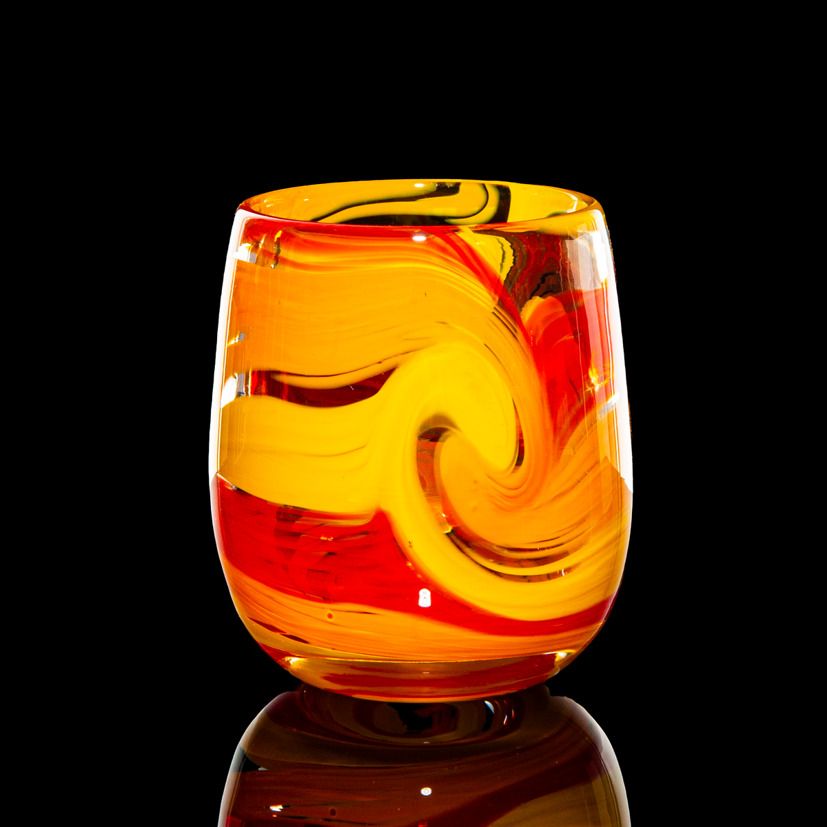 Ease Glass - Swirl Tumbler 1