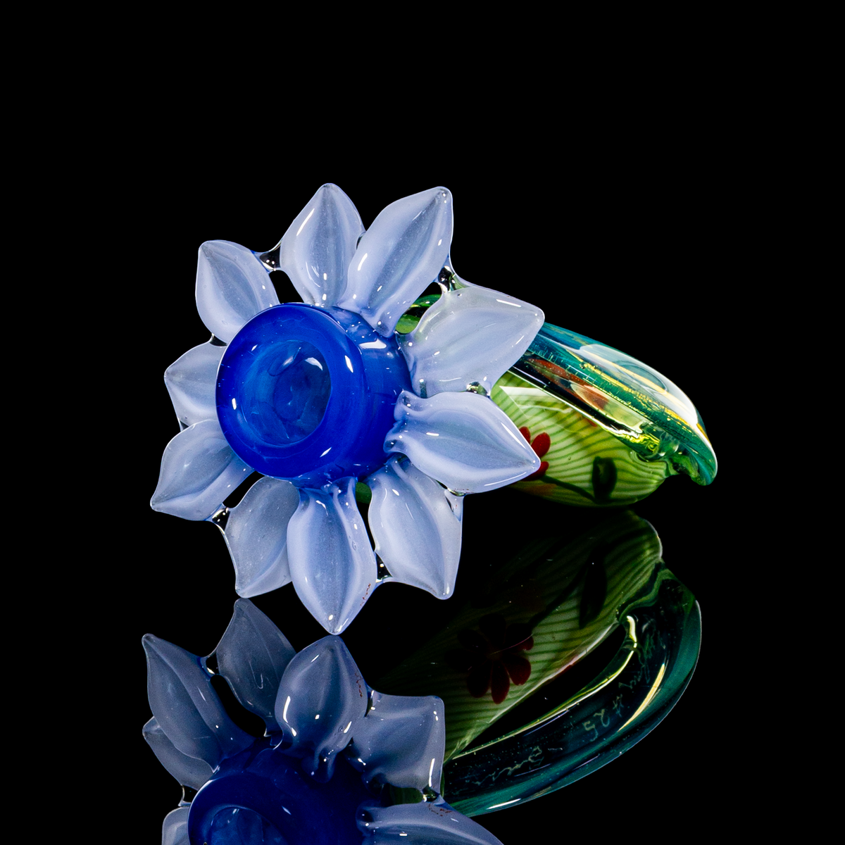 Lace Face x Sartia - Blue Daisy Chillum