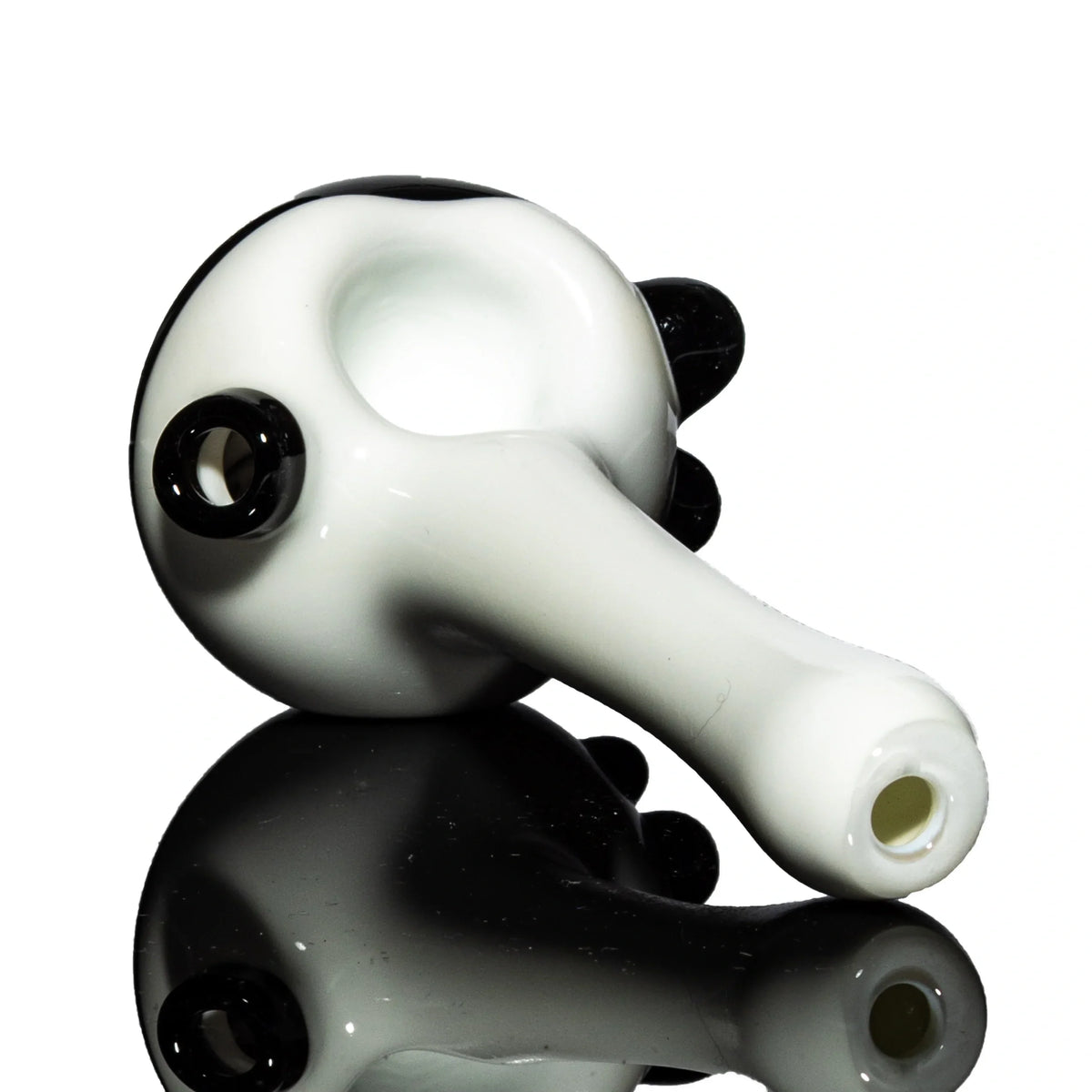 Puzzler Glass - Black & White Wig Wag Cap Spoon