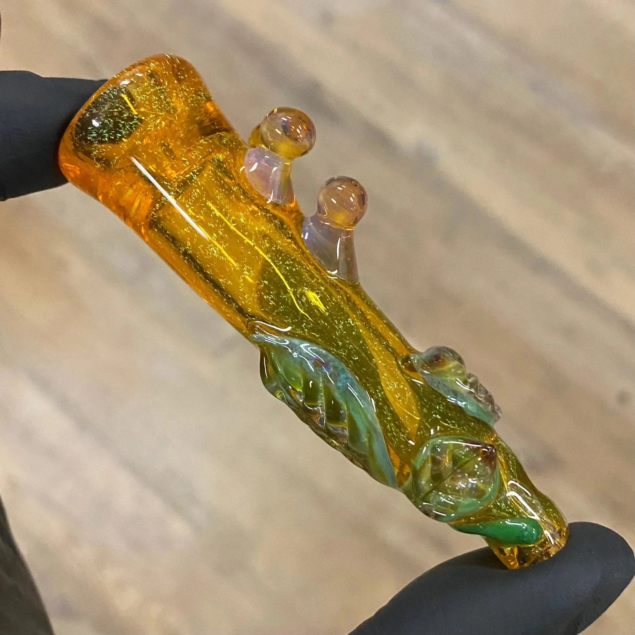 Mr. Gray - Green Dichro Leaf Chillum