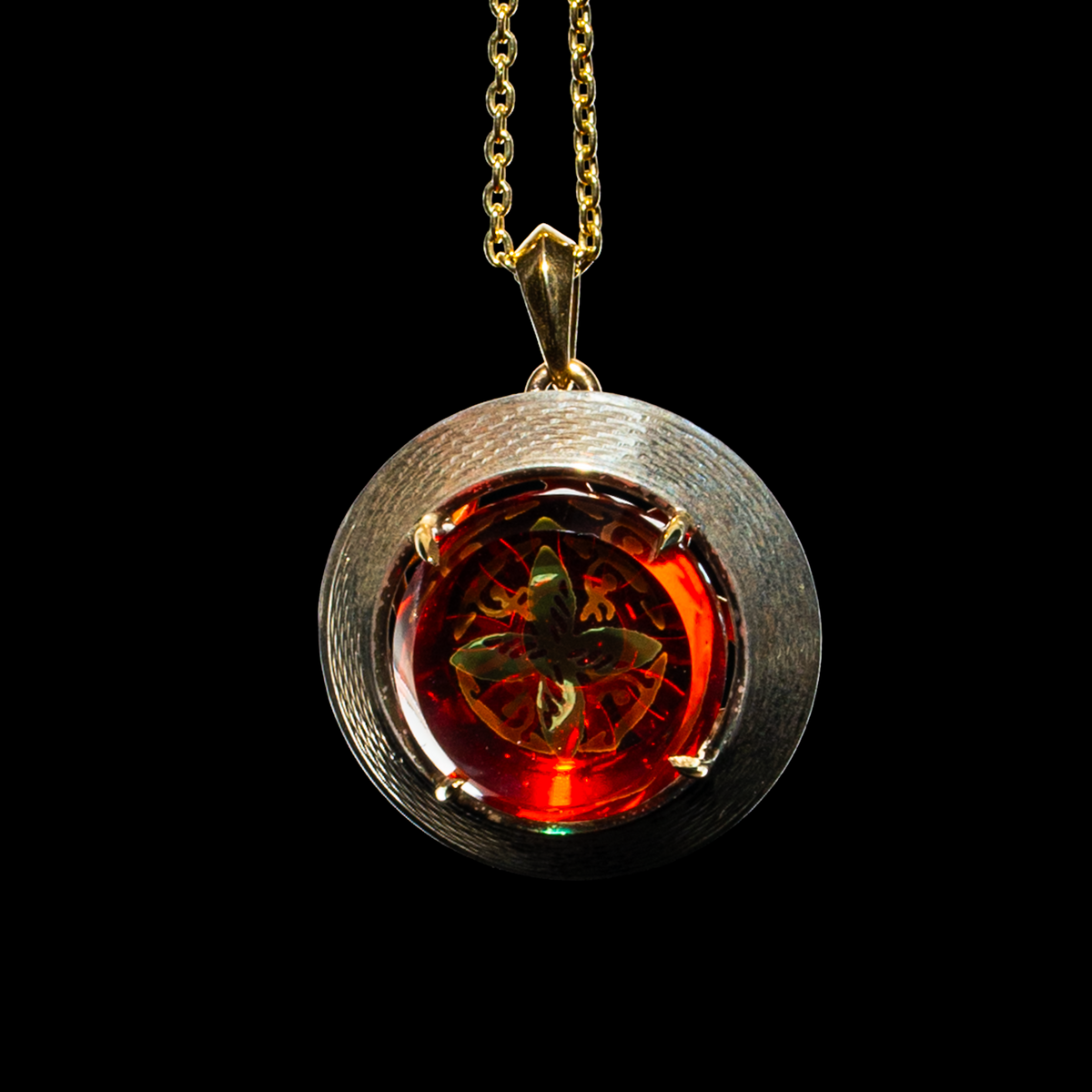 Green T Glass - Gold Ruby Star Seed Crystal Pendant
