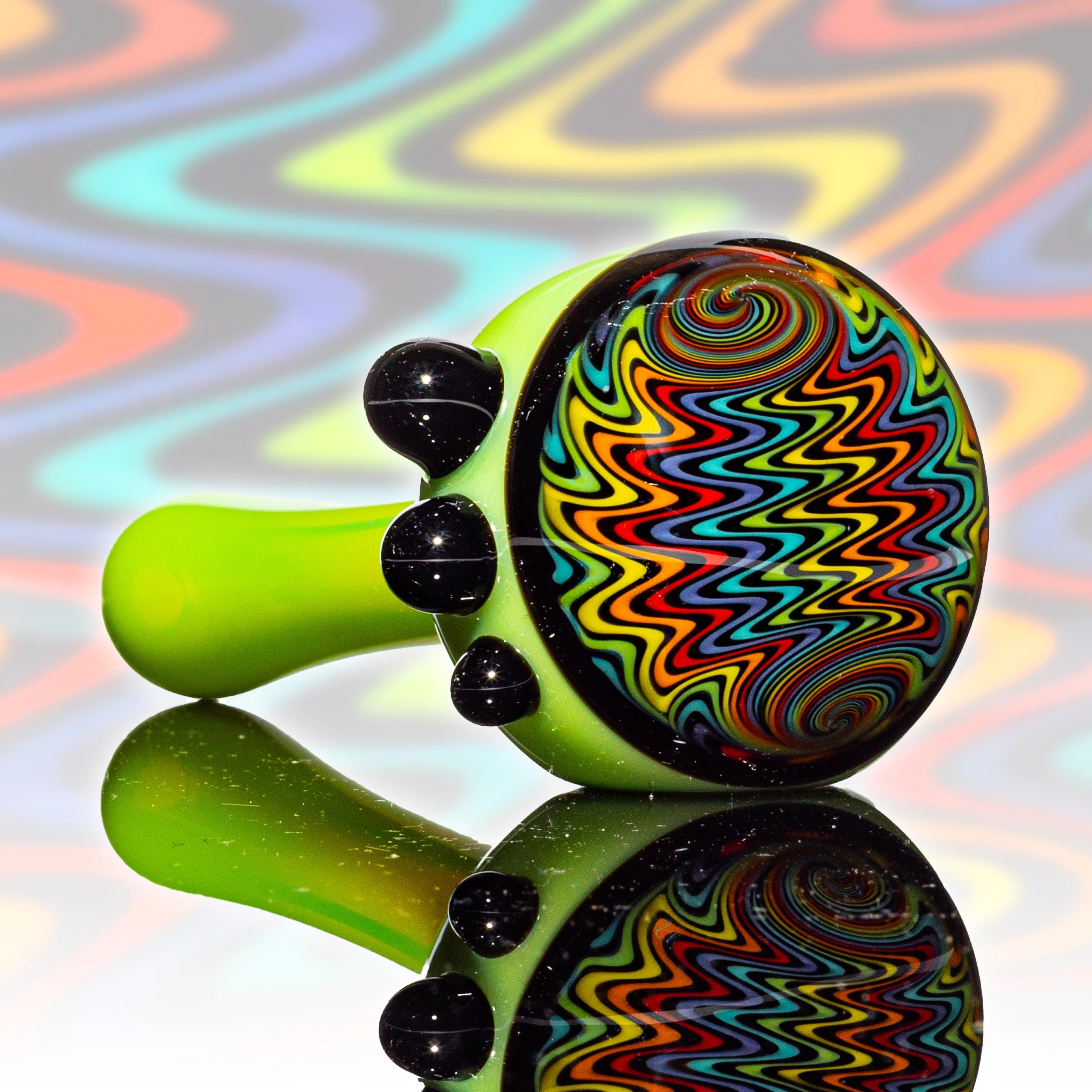 Puzzler Glass - Green & Rainbow Wig Wag Cap Spoon