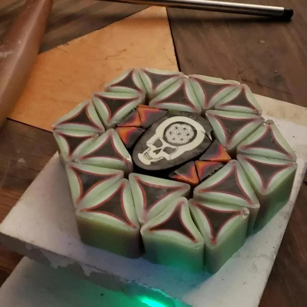 Project 33 - Knowledge Is Powerful 10AU Coin