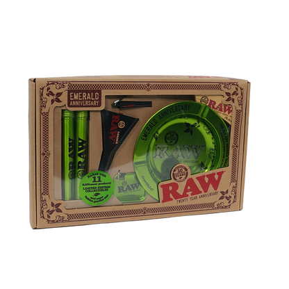 Raw - 20th Anniversary Gift Set