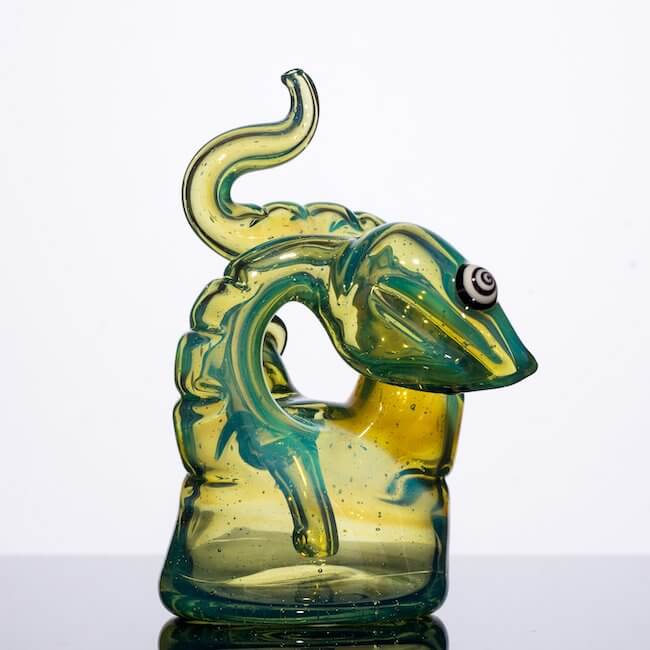 Product shot of glass nano snake made by Niko Cray in aphrodisiac 