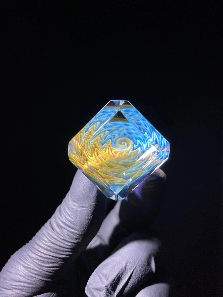 Hefe Glass - Faceted Fume Cube 2