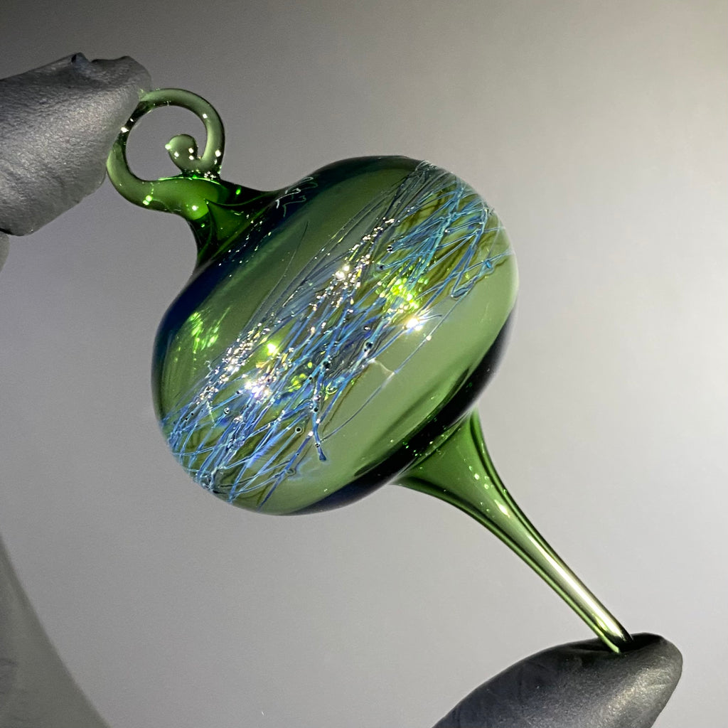 Entrega de adornos 2022: Jason Howard - Adorno con larguero verde