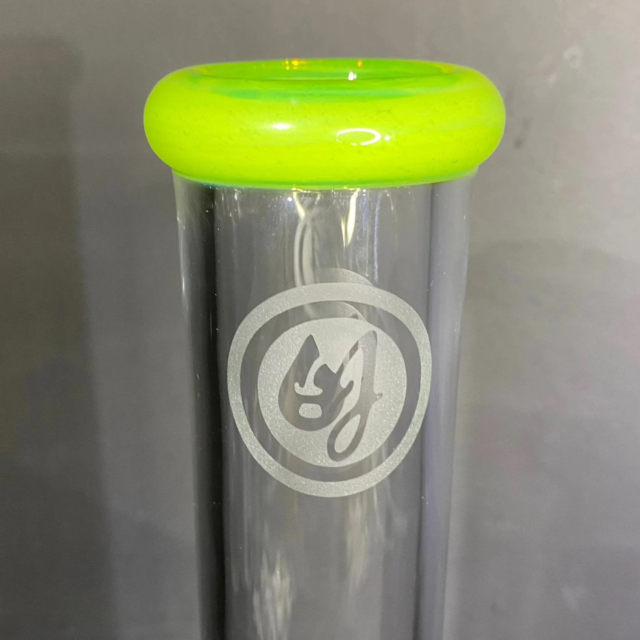 OJ Flame - Green Slyme & Unobtainum Linework 16" Beaker w/ Ash Catcher